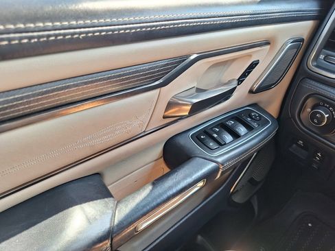 Used 2021 RAM 1500 Limited AWD/4WD image 17