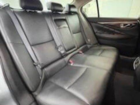 Used 2018 INFINITI Q50 Luxe w/ Essential Package (3.0T Luxe) image 19