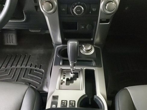 Used 2020 Toyota 4Runner SR5 Premium image 21