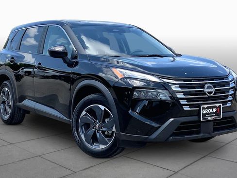 Used 2024 Nissan Rogue SV FWD image 3