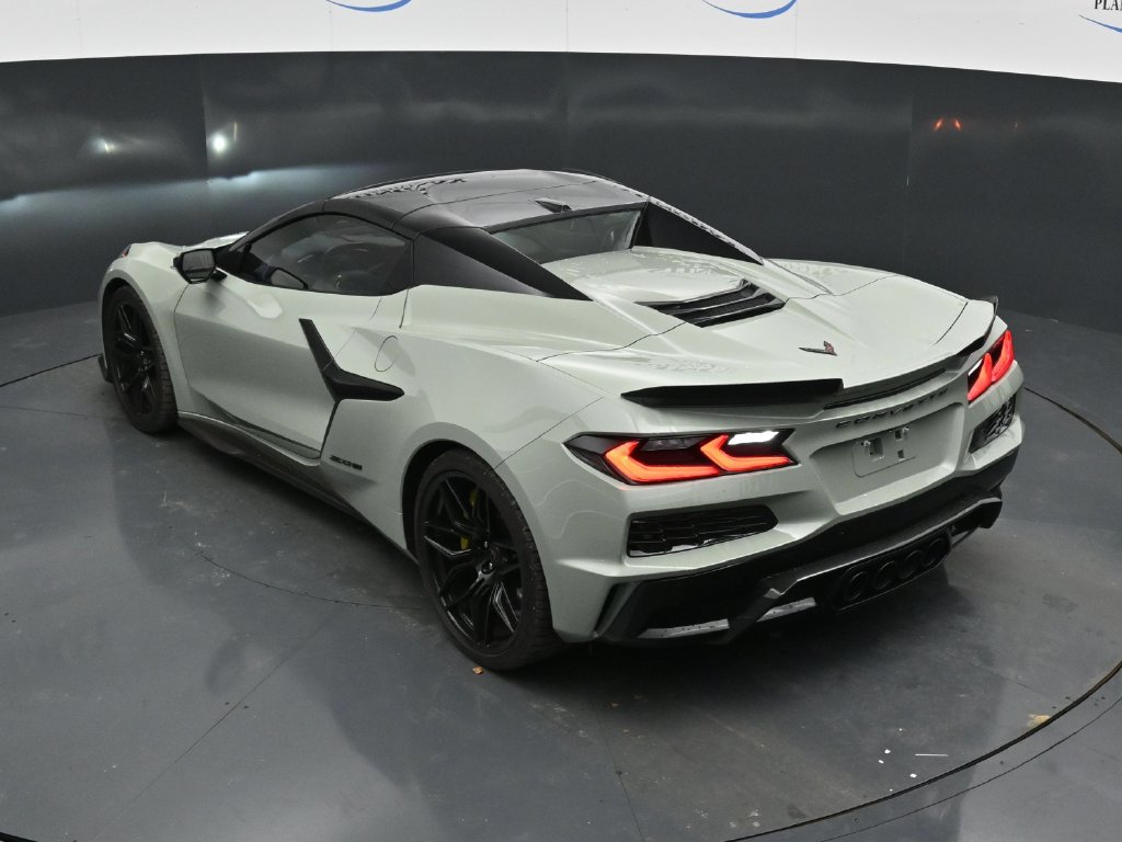 Used 2024 Chevrolet Corvette Z06 w/ Stealth Interior Trim Package RWD image 22
