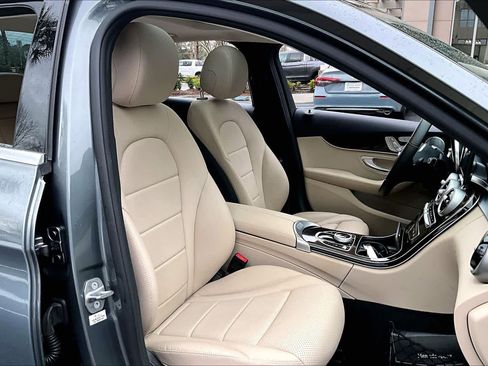 Used 2019 Mercedes-Benz C 300 Sedan image 9