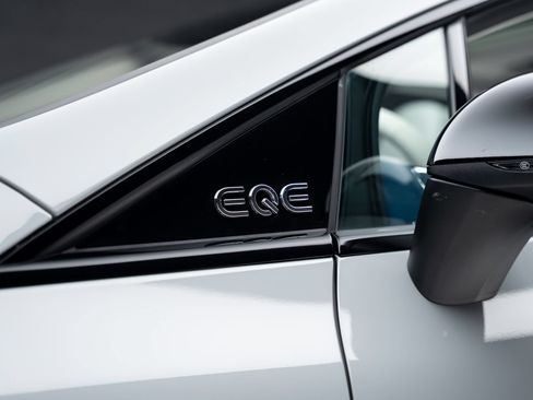 Used 2023 Mercedes-Benz EQE AMG 4MATIC Sedan image 25
