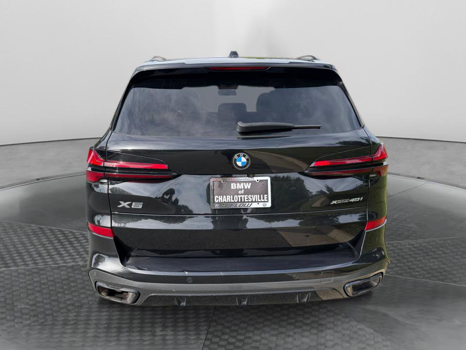 Used 2024 BMW X5 xDrive40i w/ M Sport Package AWD/4WD image 14