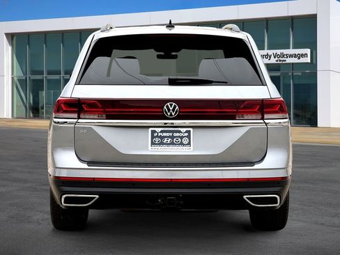 New 2026 Volkswagen Atlas SE FWD image 7