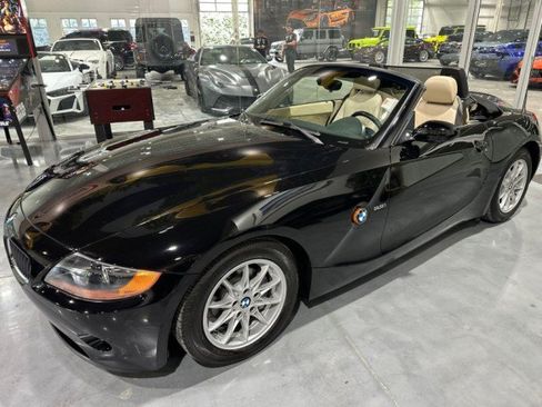 Used 2003 BMW Z4 2.5i RWD image 1