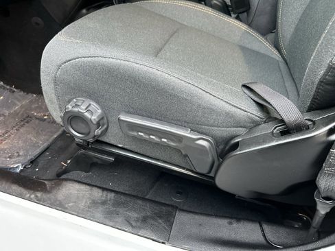 Used 2024 Jeep Wrangler Sport S image 18