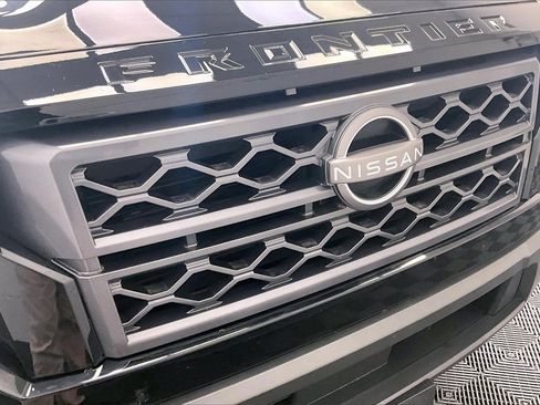 Certified 2024 Nissan Frontier SV image 26