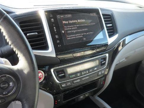 Used 2020 Honda Ridgeline RTL-E image 25