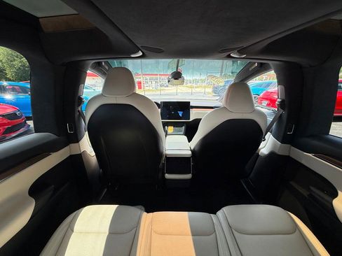 Used 2023 Tesla Model X AWD/4WD image 24
