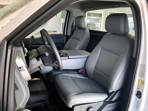 New 2026 Ford F250 XL w/ XL Chrome Package AWD/4WD image 11