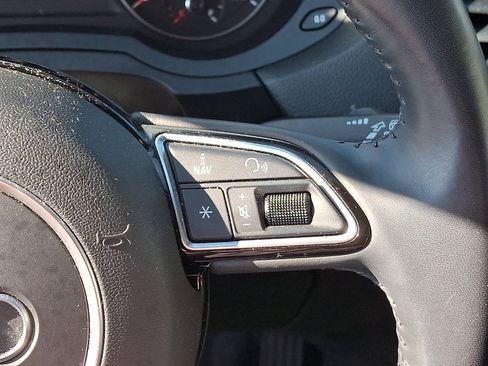 Used 2018 Audi Q3 2.0T Premium Plus w/ Premium Plus Package image 23