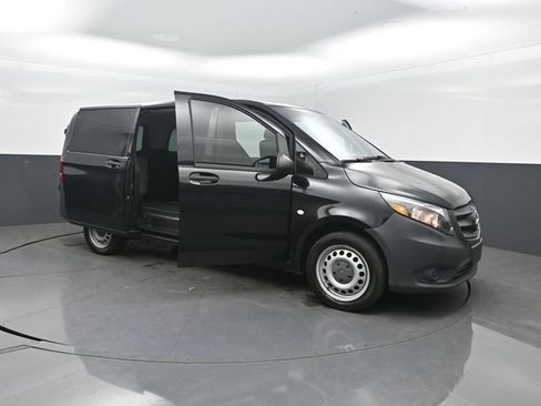 Used 2020 Mercedes-Benz Metris Passenger image 39