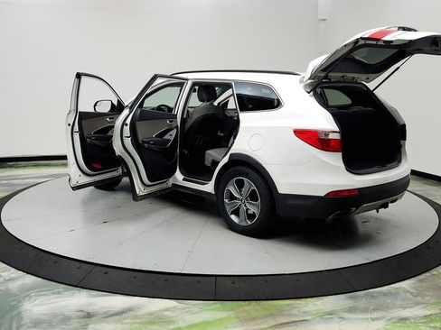 Used 2016 Hyundai Santa Fe SE AWD/4WD image 12