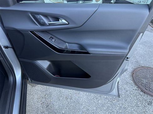 Used 2026 Chevrolet Equinox LT w/ Convenience Package II image 38