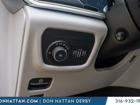 Used 2021 Jeep Grand Cherokee L Summit w/ Advanced Protech Group IV AWD/4WD image 16
