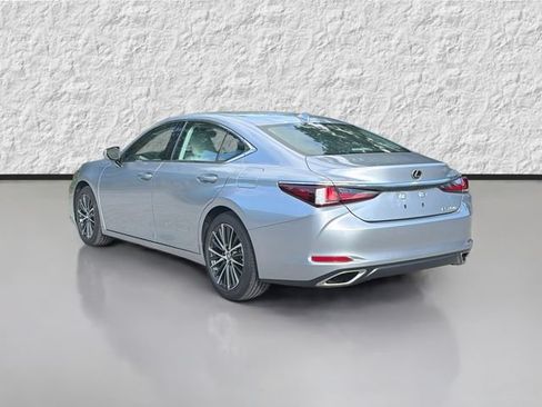 Used 2025 Lexus ES 350 w/ Premium Package FWD image 5