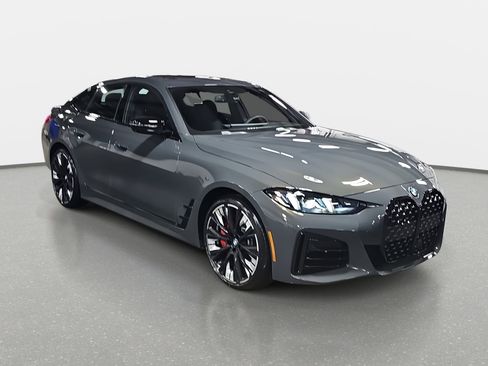 New 2026 BMW 430i w/ M Sport Package image 3