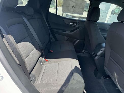 New 2026 Chevrolet Equinox LT w/ Safety and Technology Package image 27