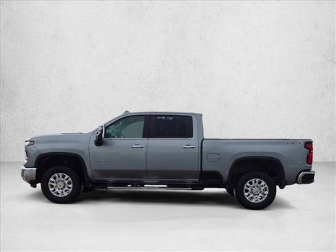 Used 2026 Chevrolet Silverado 2500 LTZ AWD/4WD image 8