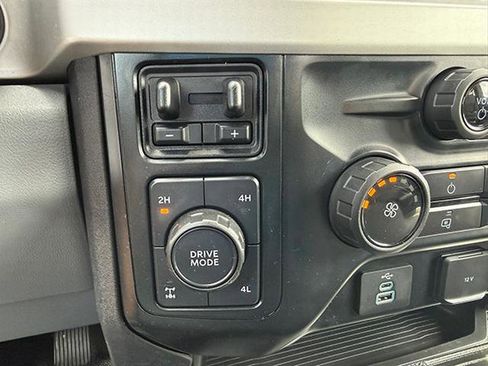 Used 2023 Ford F250 XLT AWD/4WD image 21