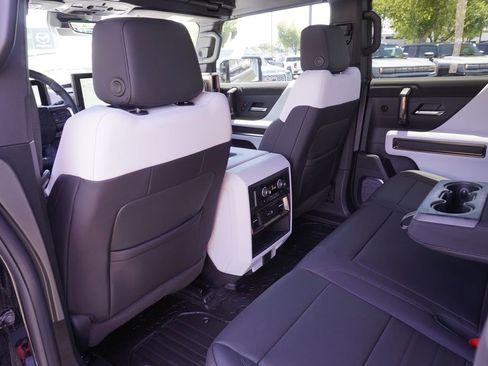 New 2025 GMC Hummer EV 3X image 10