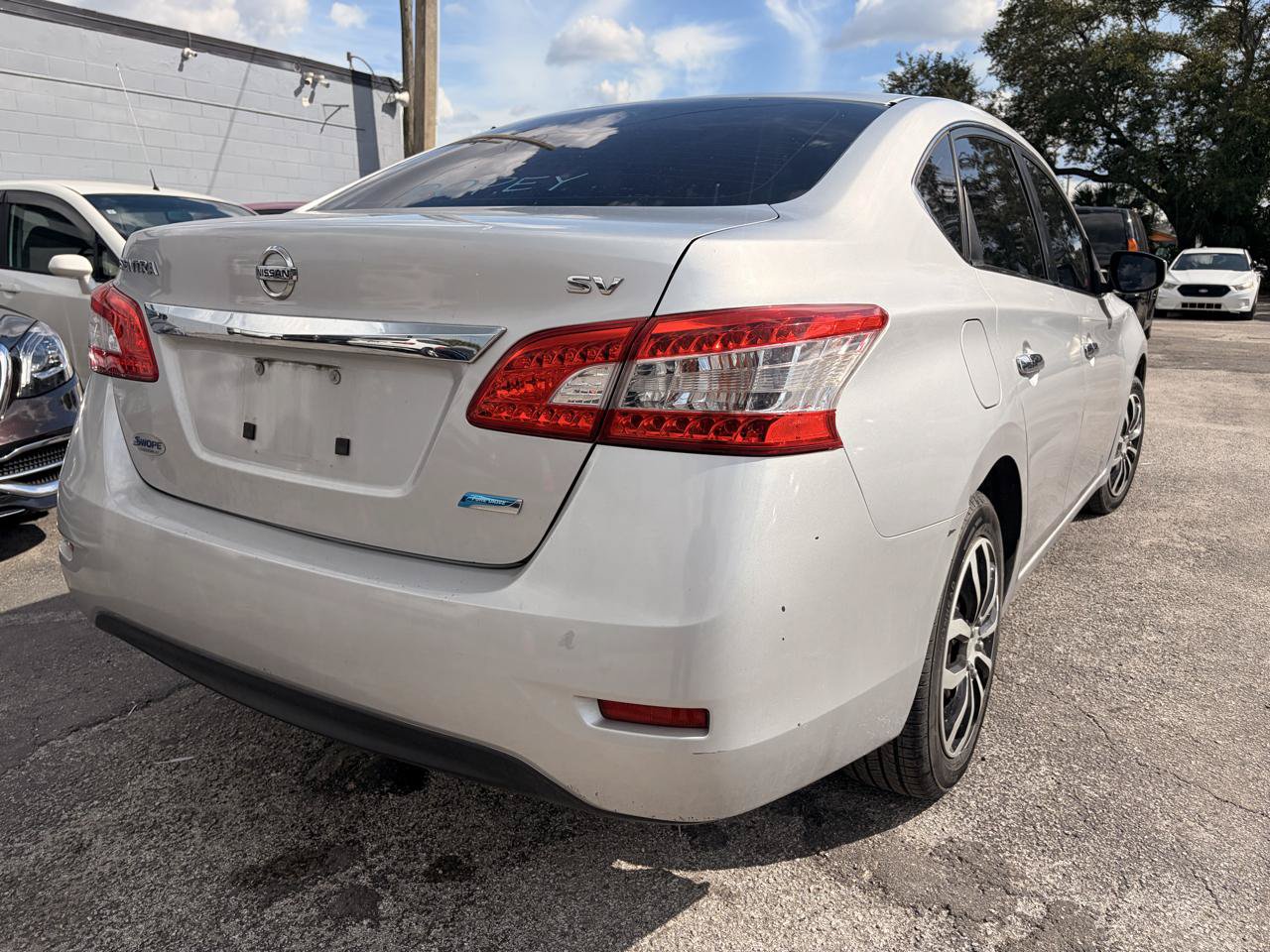 Used 2013 Nissan Sentra SV FWD image 6