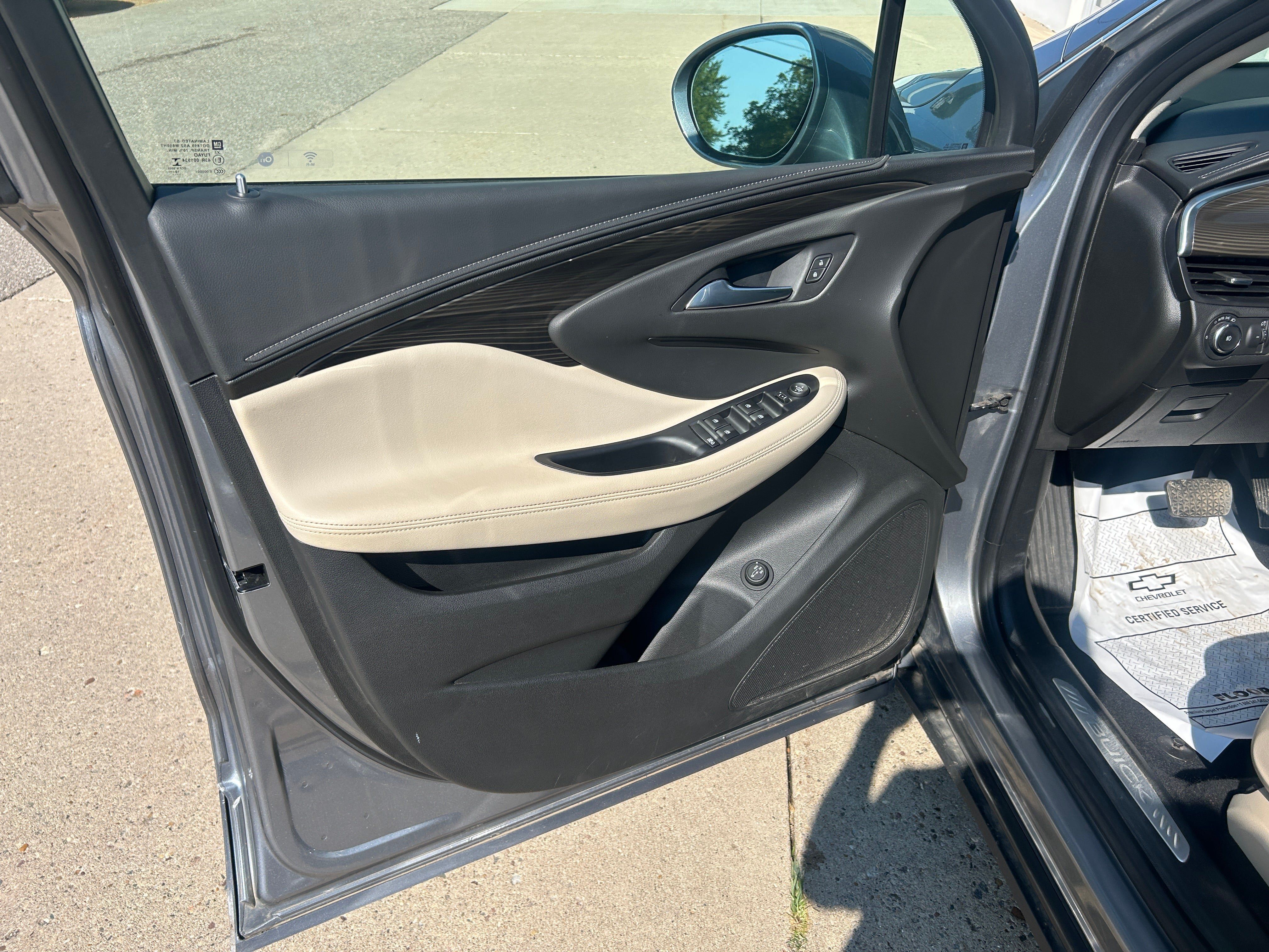 Used 2020 Buick Envision Preferred AWD/4WD image 13