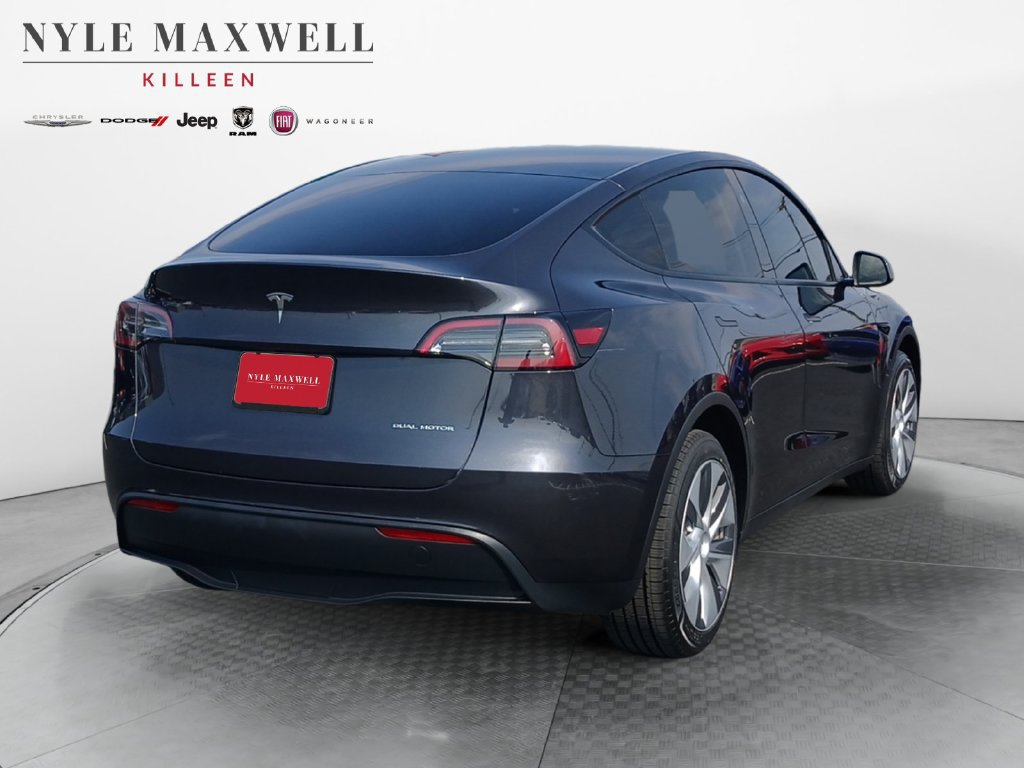Used 2024 Tesla Model Y Long Range AWD/4WD image 16