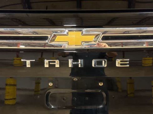 Used 2024 Chevrolet Tahoe Premier AWD/4WD image 27