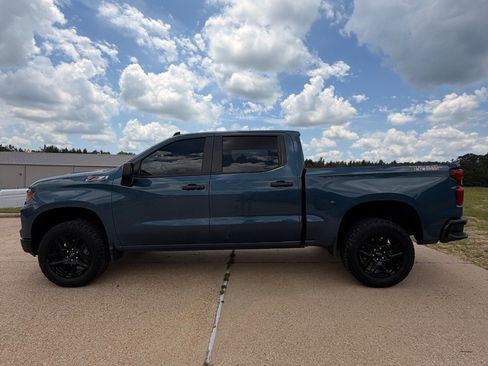 Used 2024 Chevrolet Silverado 1500 Custom Trail Boss w/ LPO, Dark Essentials Package AWD/4WD image 8