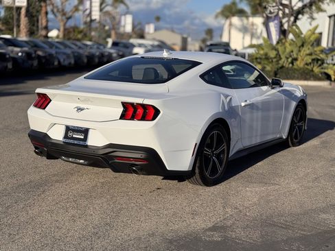 Certified 2025 Ford Mustang Coupe image 12