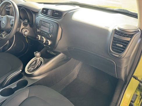 Used 2019 Kia Soul image 40