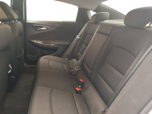 Used 2023 Chevrolet Malibu LT FWD image 18