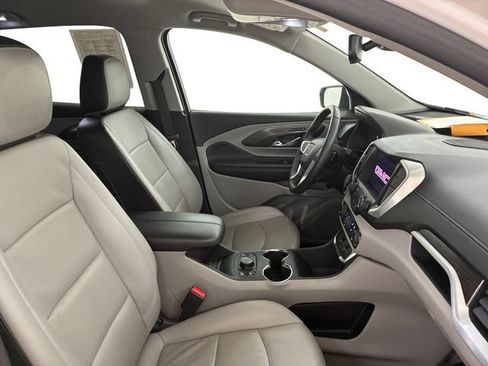 Used 2024 GMC Terrain SLT w/ Infotainment Package II AWD/4WD image 14