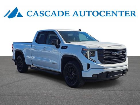 Certified 2023 GMC Sierra 1500 Elevation w/ LPO, Elevation Black Package AWD/4WD image 13