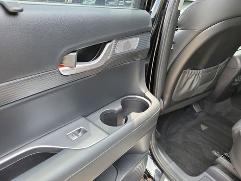 Used 2023 Hyundai Palisade Limited AWD/4WD image 19