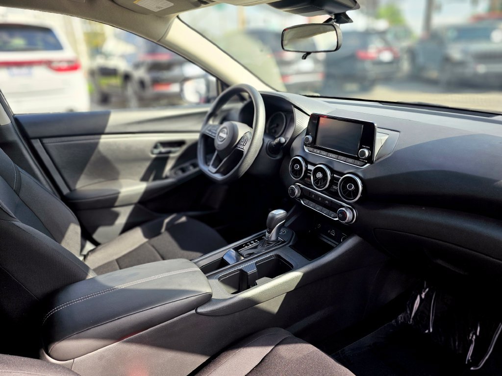 Used 2025 Nissan Sentra S FWD image 36