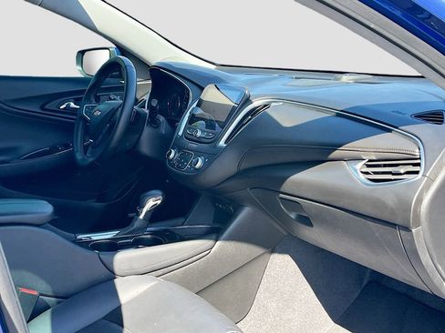 Used 2023 Chevrolet Malibu LT FWD image 31