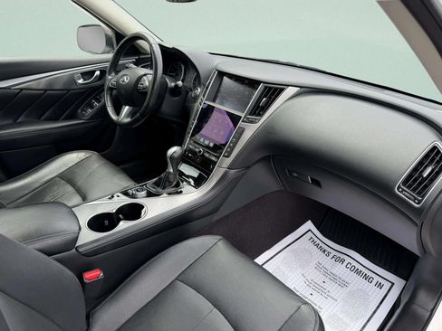 Used 2016 INFINITI Q50 Premium w/ Driver Assistance Package AWD/4WD image 18