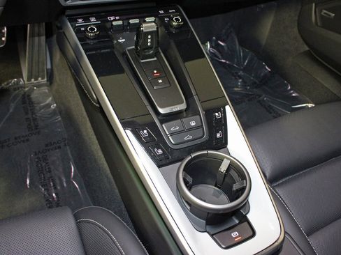 Certified 2024 Porsche 911 Carrera 4 image 29