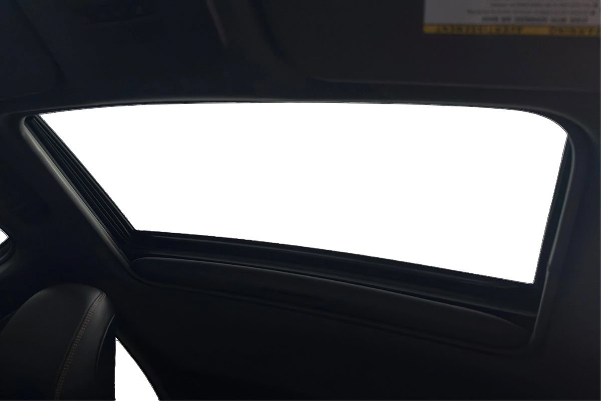 Used 2022 Toyota Avalon XSE FWD image 22
