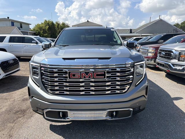 Used 2024 GMC Sierra 1500 Denali AWD/4WD image 2