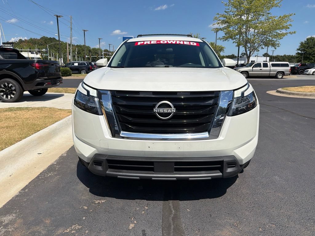 Used 2022 Nissan Pathfinder SV FWD image 3