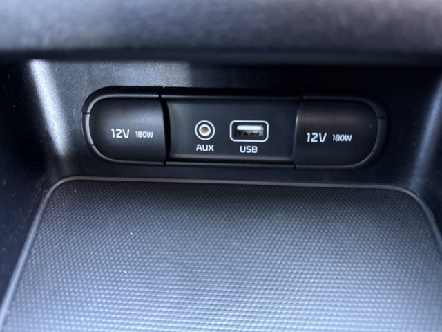 Used 2021 Kia Forte LXS FWD image 29