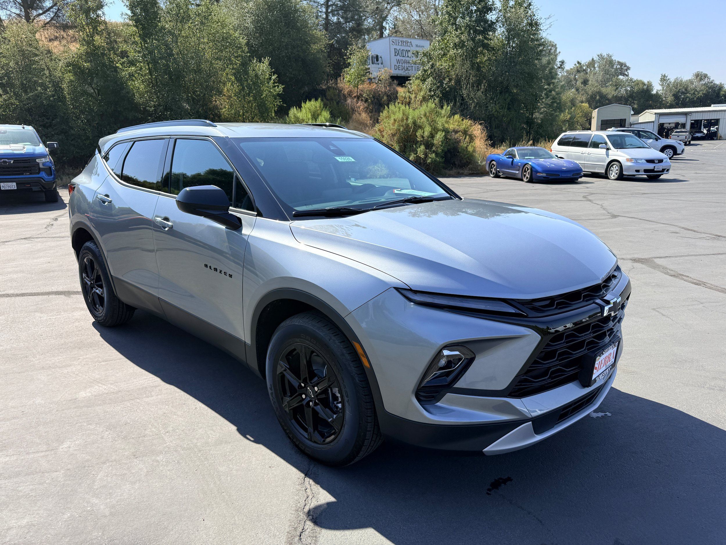 New 2026 Chevrolet Blazer LT w/ Convenience Package AWD/4WD image 3