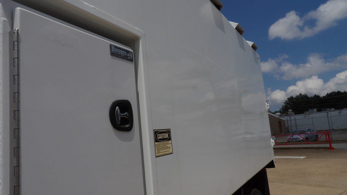 Used 2023 Ford F650 2WD Regular Cab Super Duty image 17