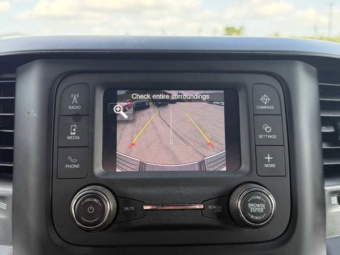 Used 2024 RAM 2500 Tradesman w/ Chrome Appearance Group image 28