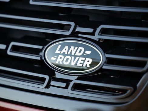 New 2025 Land Rover Range Rover Sport SE image 14