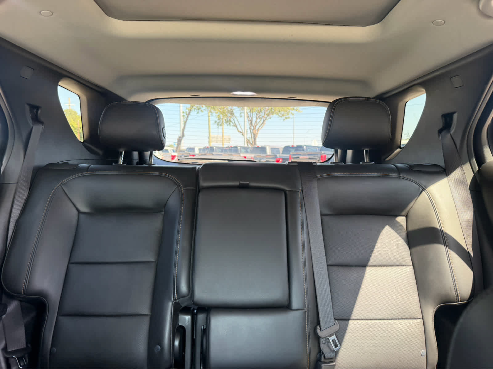 Used 2018 Chevrolet Equinox Premier FWD image 27